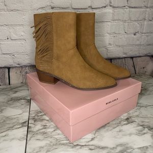 BCBG Girls Boots Sz 5